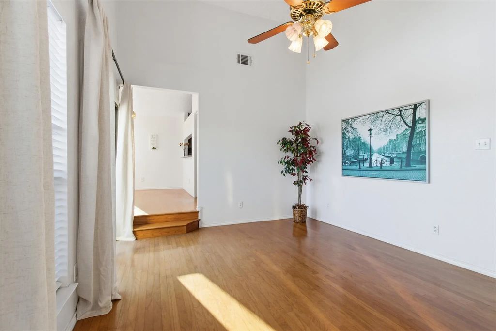 17490 Meandering Way 1711, Dallas