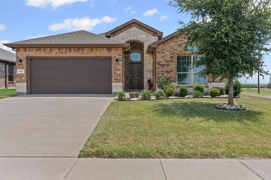 1217 Sausalito Trail, Cleburne