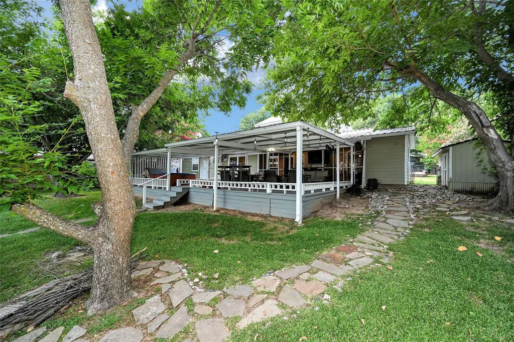 107 Lancelot Drive, Mabank