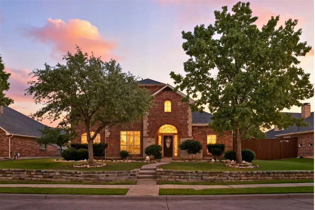 2040 Chisholm Trail, Frisco
