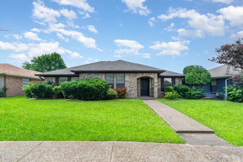 407 Stoneybrook Drive, Wylie