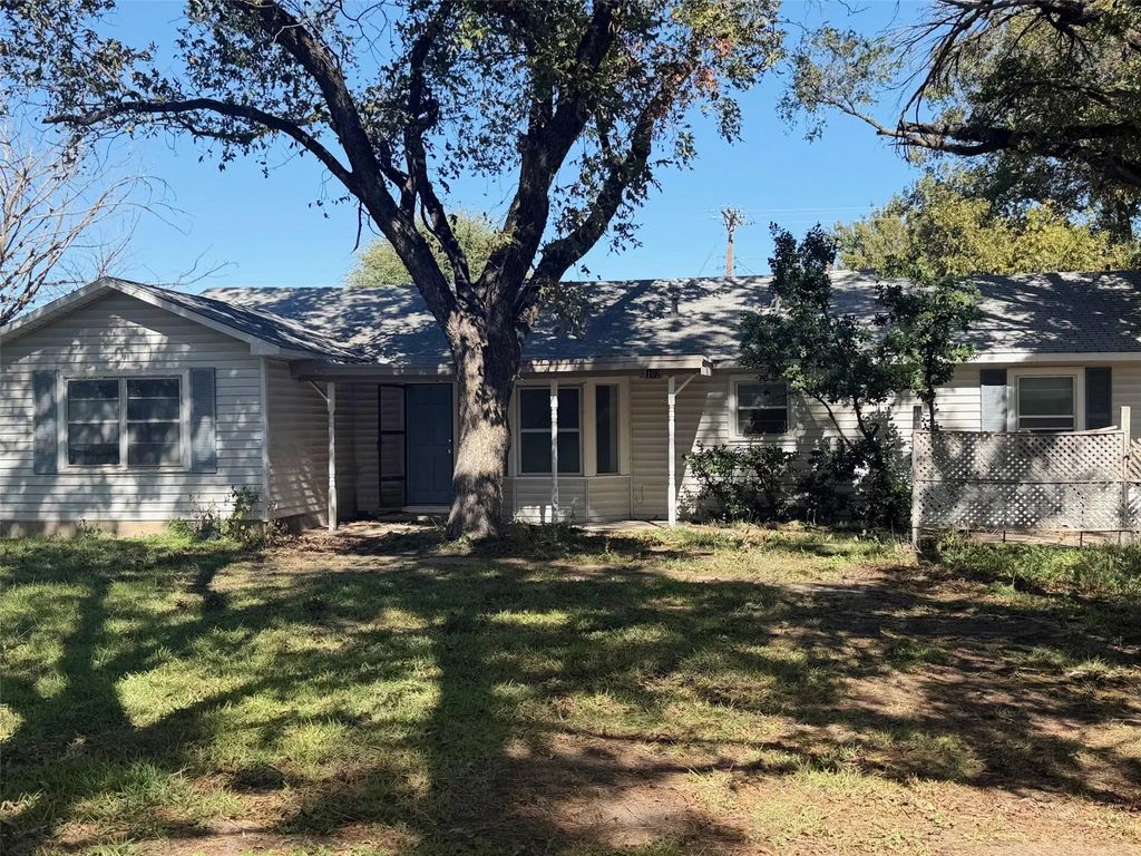 102 S 2nd Street, Clyde