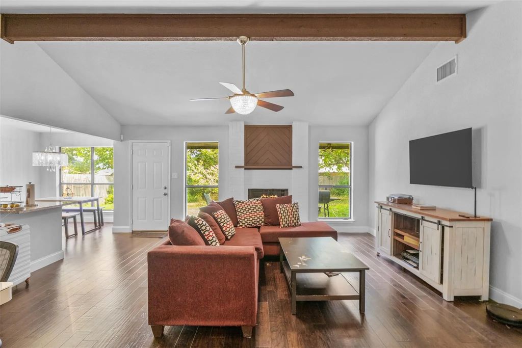 1506 Stratford Drive, Mansfield