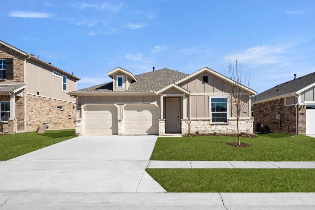 1732 Willow Patch Drive, Denton