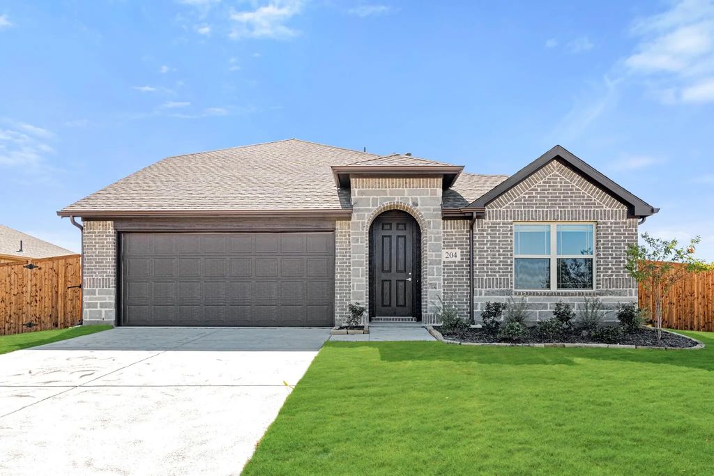 204 Eagle View Lane, Commerce
