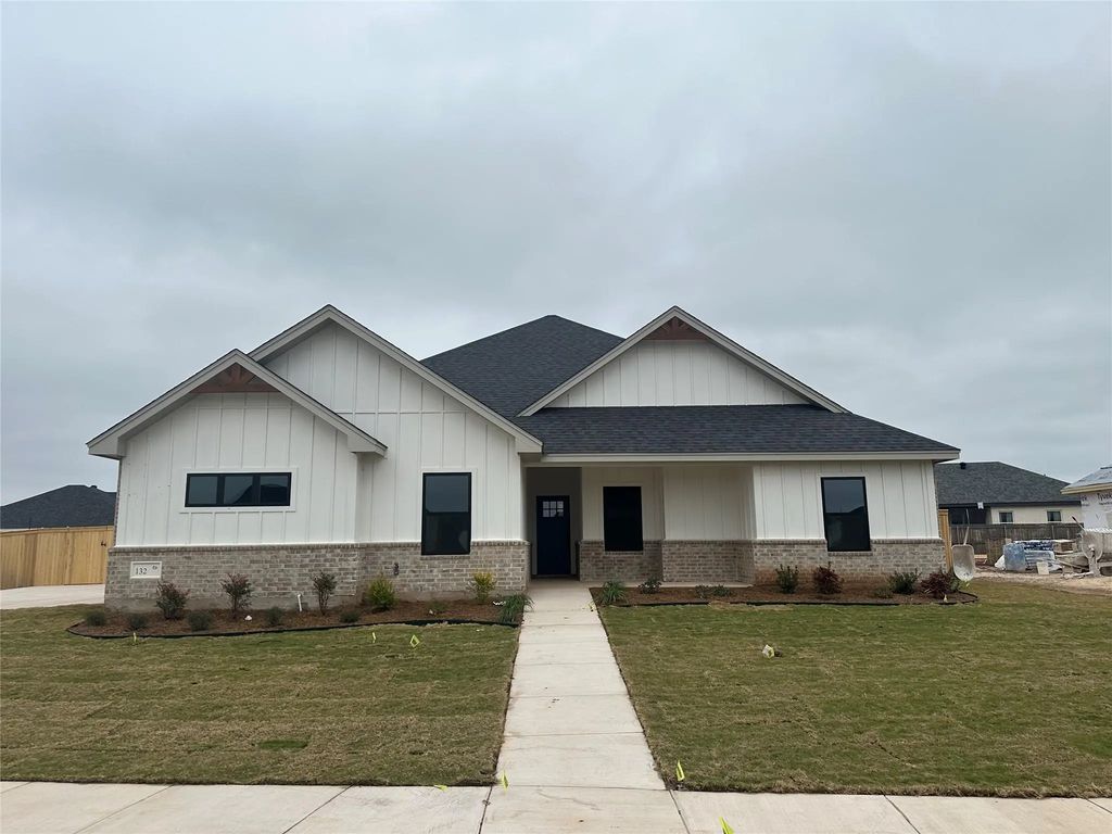 132 Blackhawk Road, Abilene