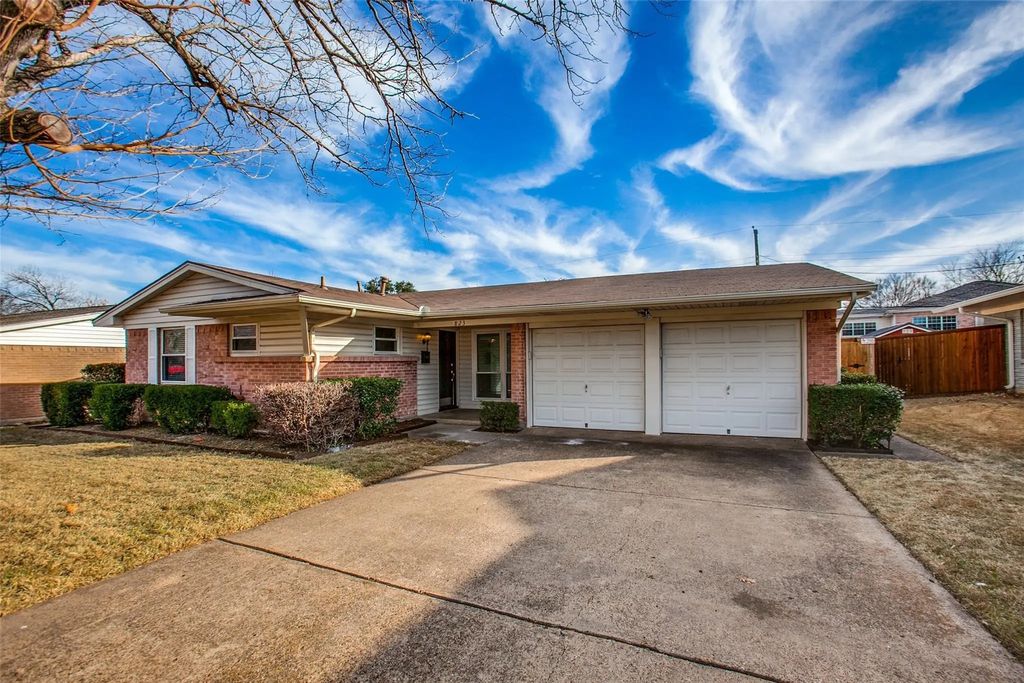 823 Wisteria Way, Richardson