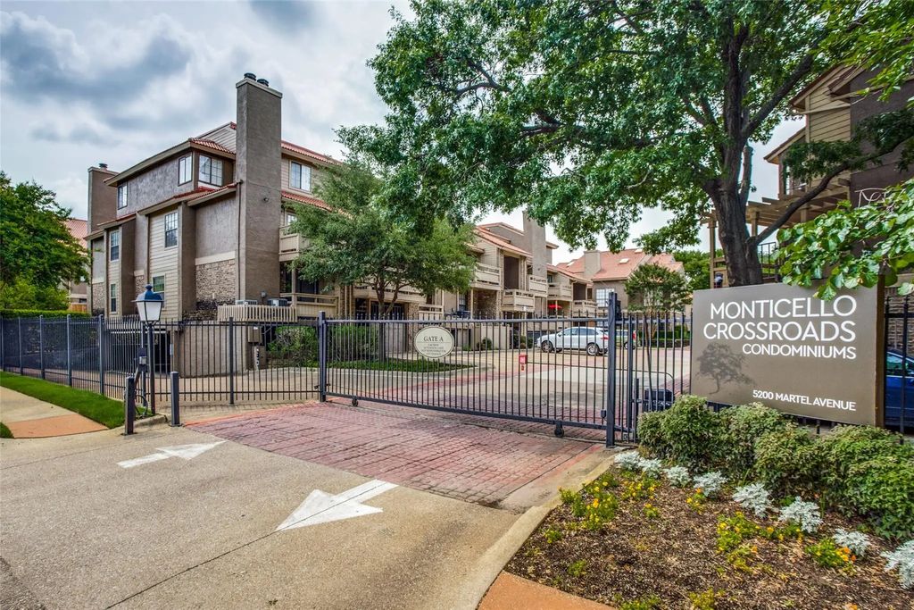 5200 Martel Avenue 11a, Dallas