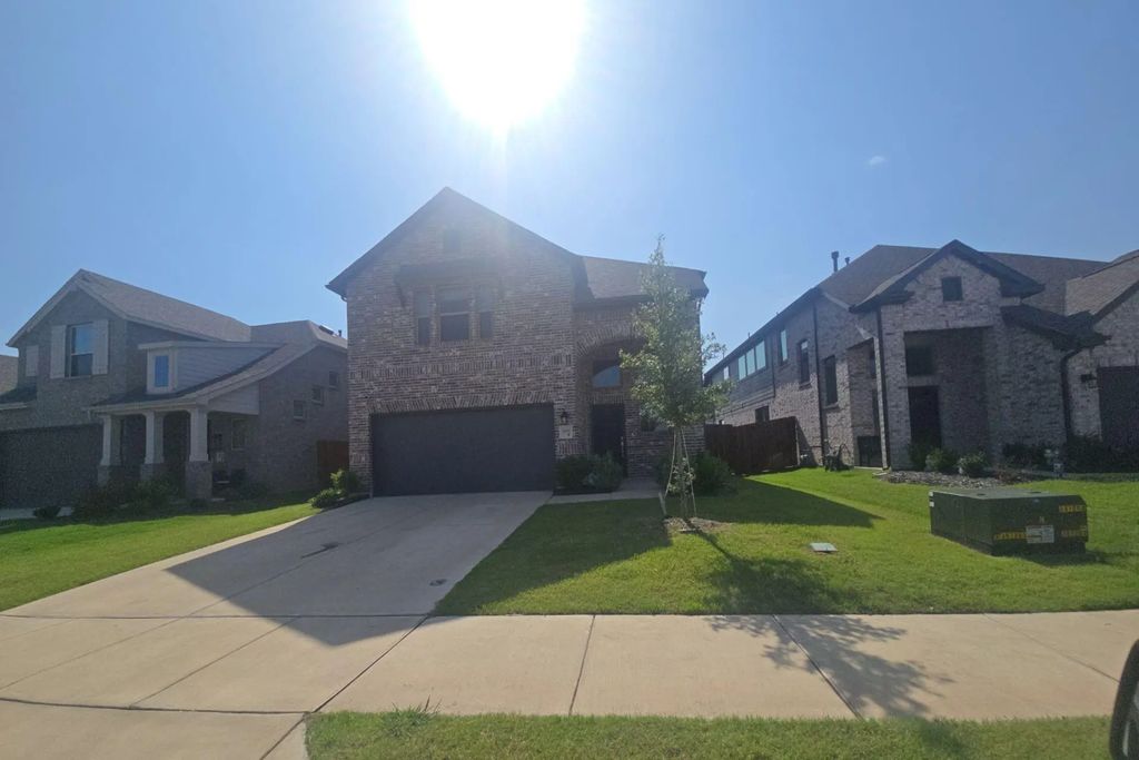 3933 Mercedes Bend, Crandall
