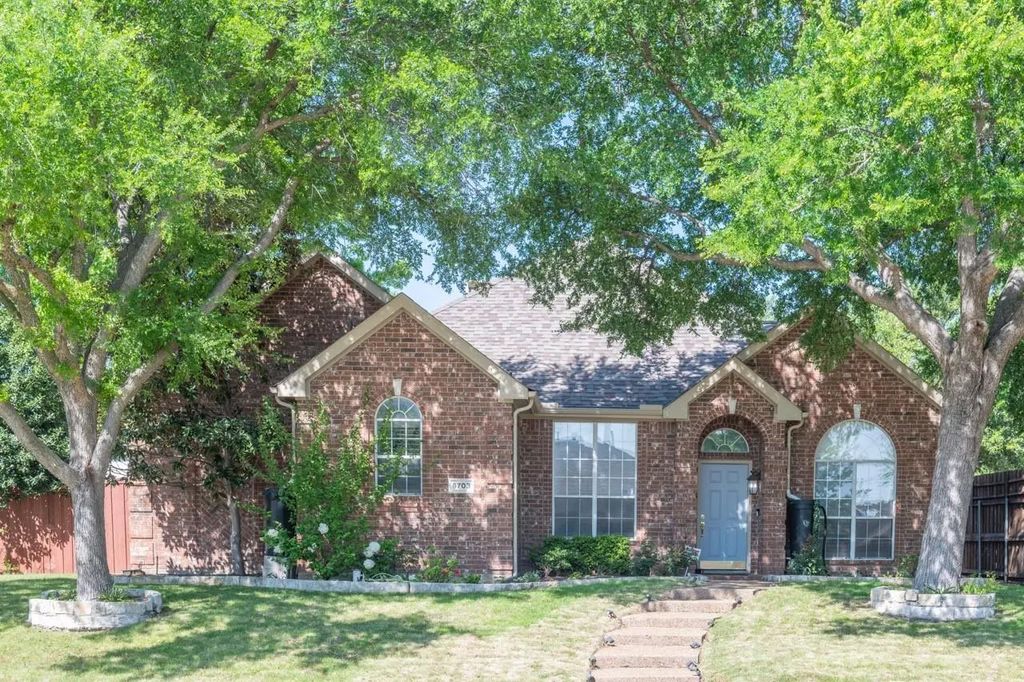 6703 Gatewick Drive, Frisco