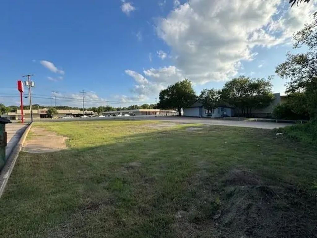 616 Palo Pinto Street, Weatherford