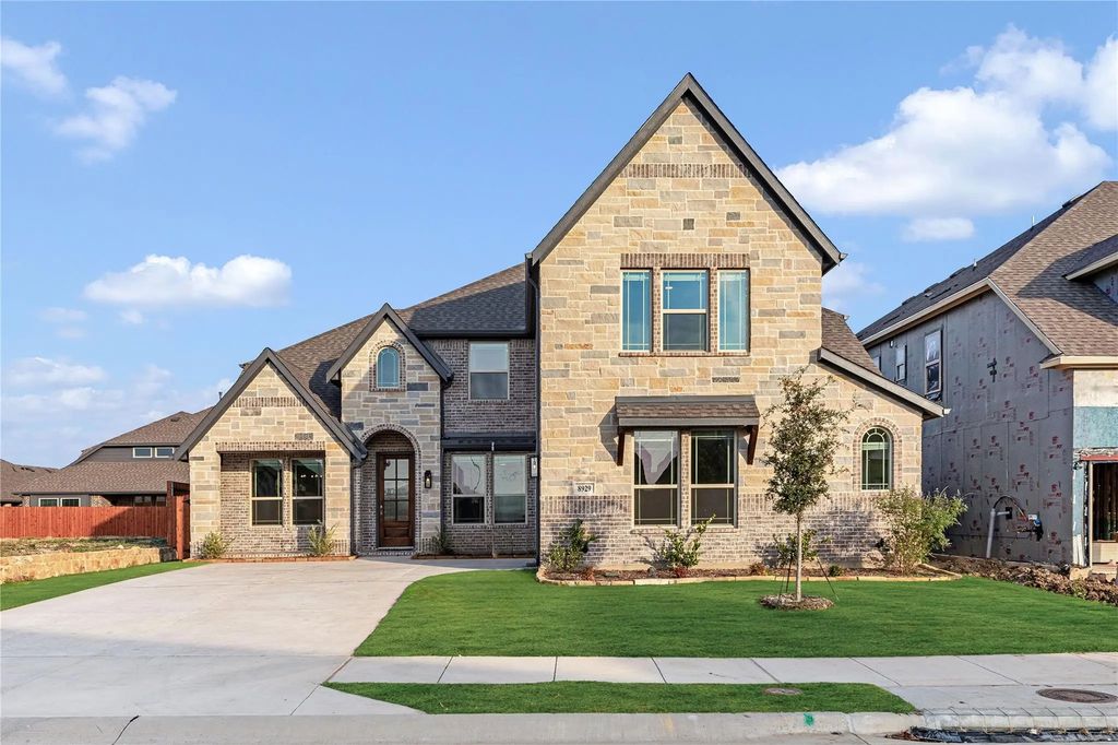 8929 Athens Drive, Denton