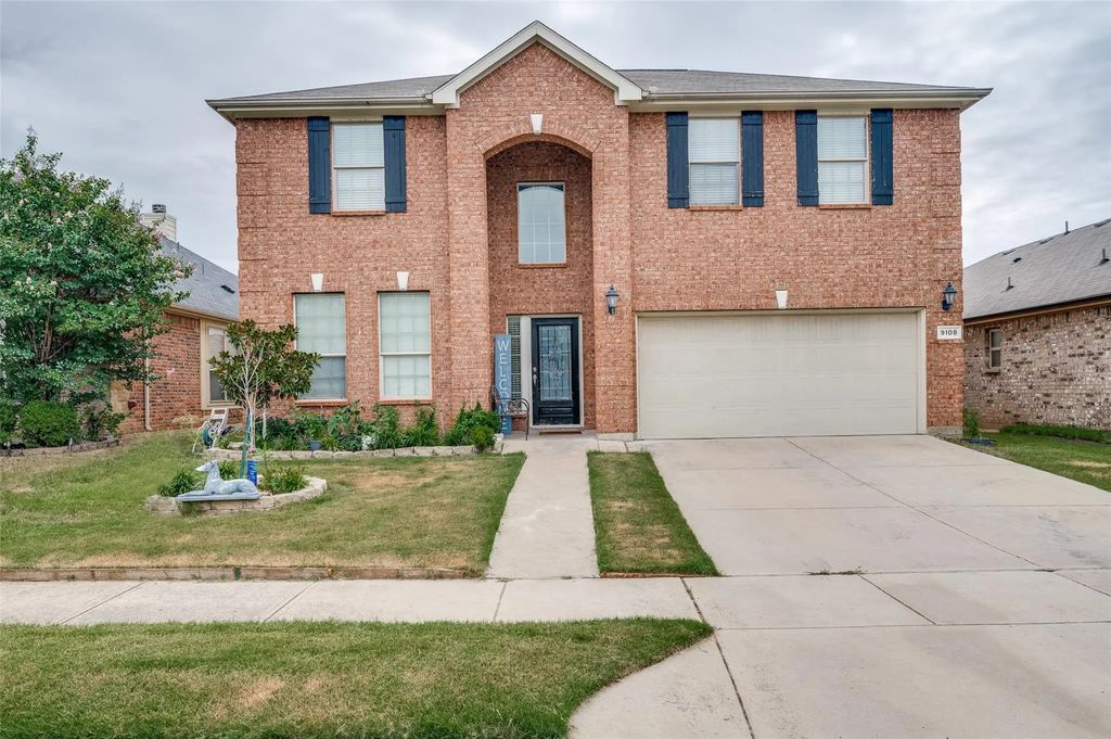 9108 Yellow Cedar Trail, Fort Worth