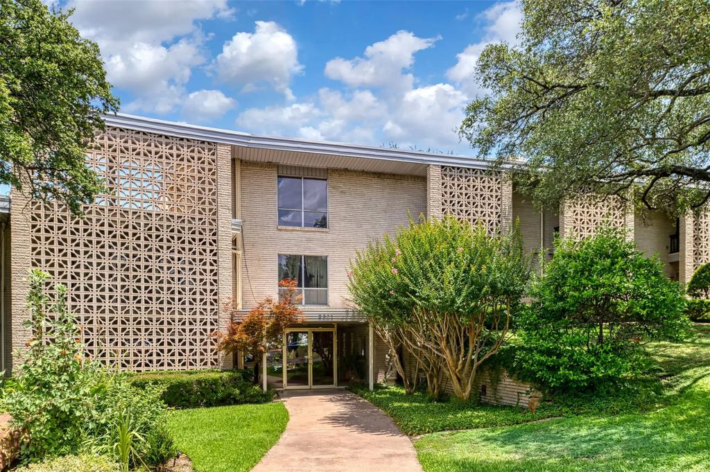 2301 Ridgmar Plaza 8, Fort Worth
