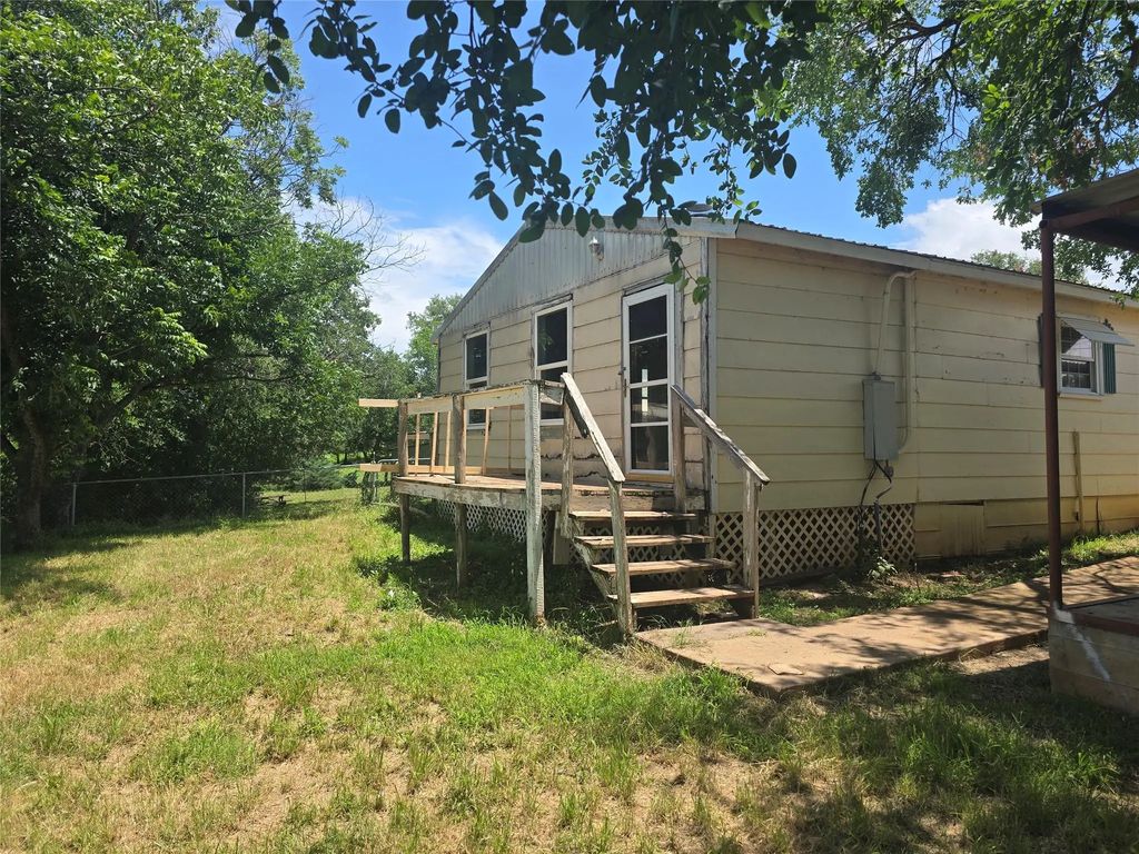 164 Broken Arrow, Comanche
