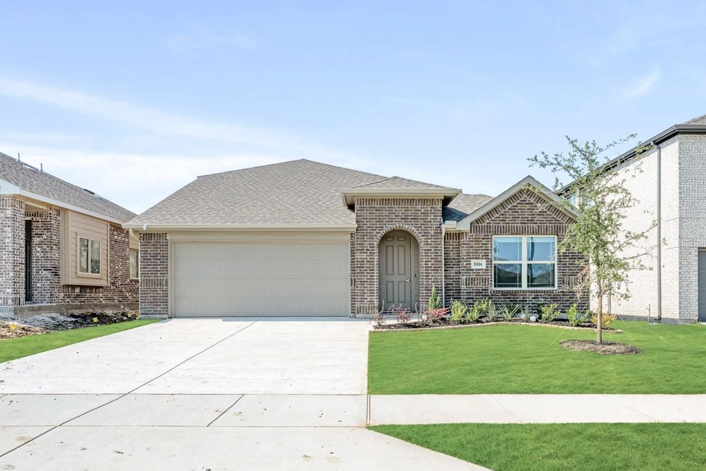 1016 Nighthawk Trail, Alvarado