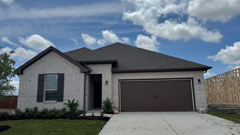 509 Pickett Creek Drive, Fort Worth
