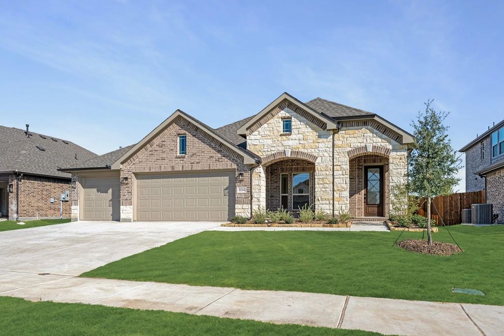 804 Firewood Way, Anna