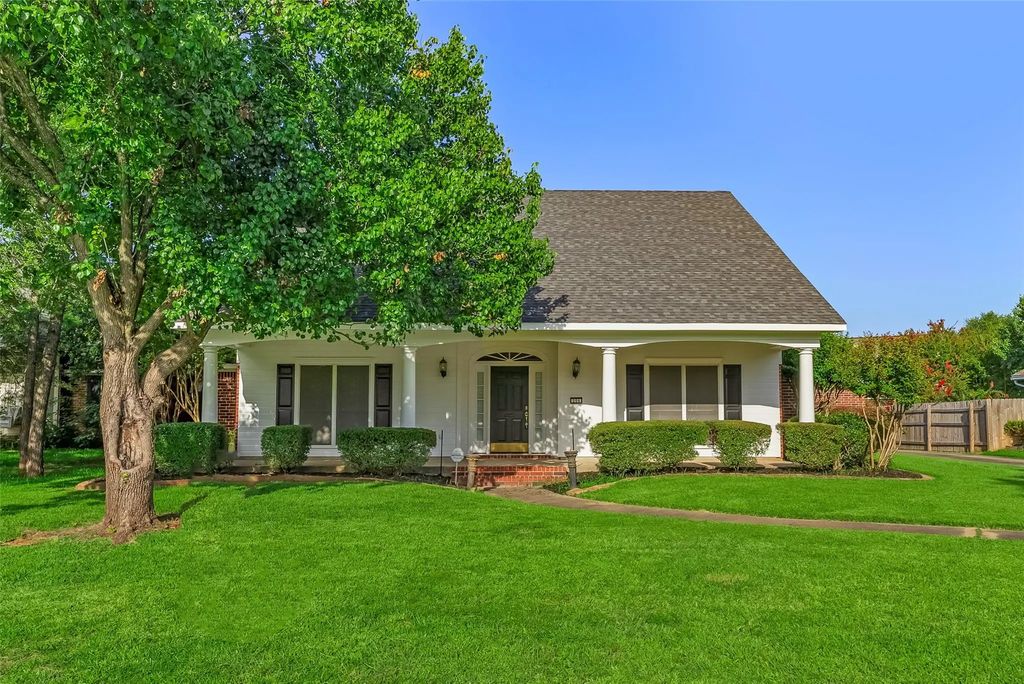 206 Hampton Court, Bossier City