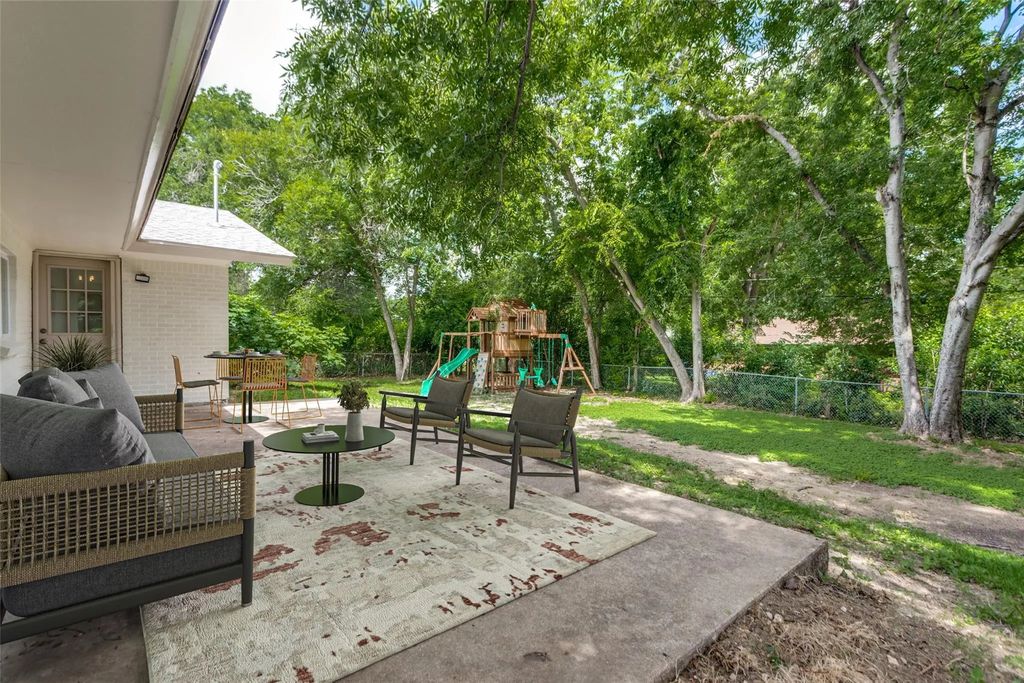 5812 Walla Avenue, Fort Worth