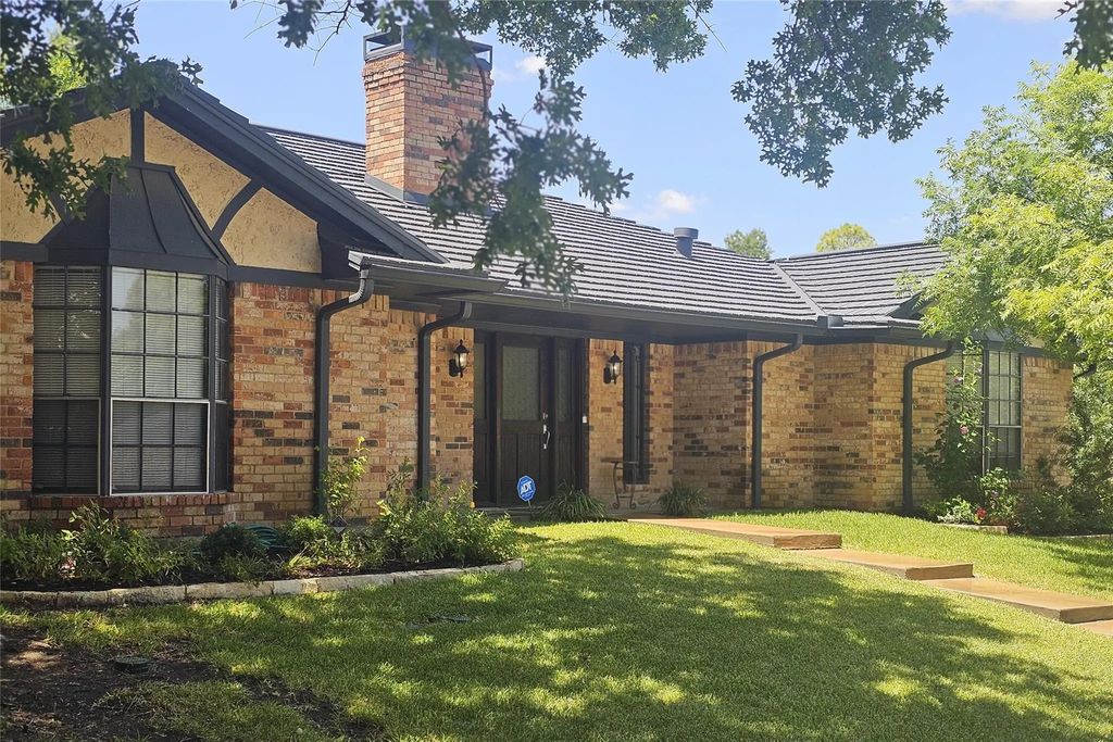 1429 Merrimac Trail, Garland