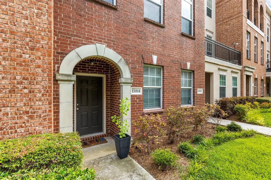 15814 Breedlove Place 137, Addison