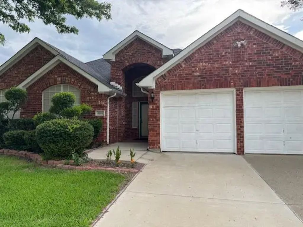 6922 Field Lark Drive, Arlington