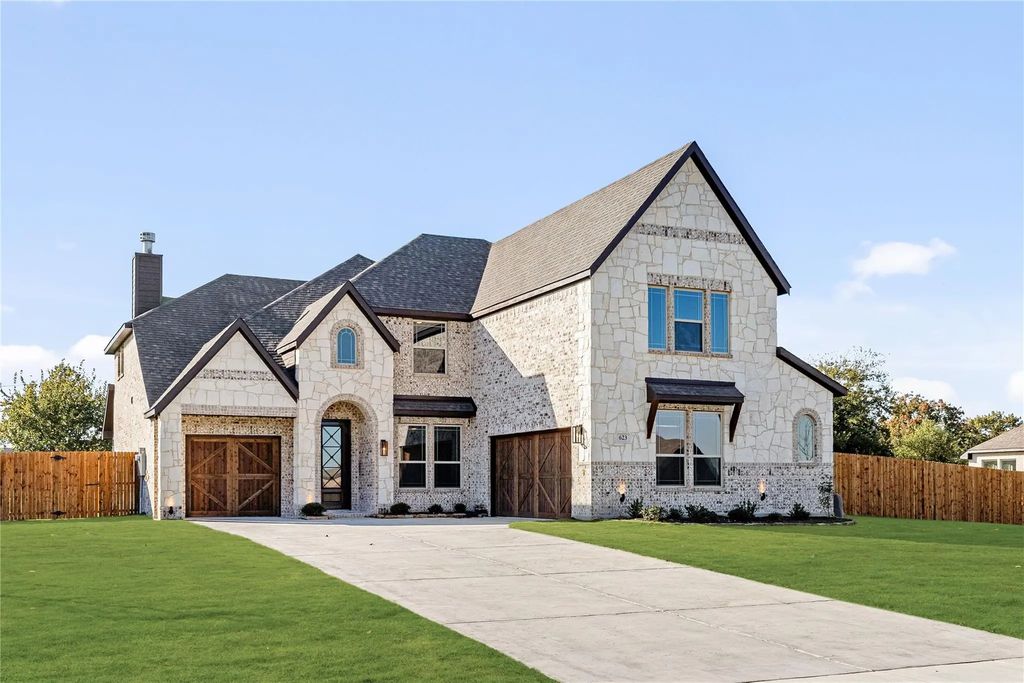 623 Crystal Lake Lane, Red Oak