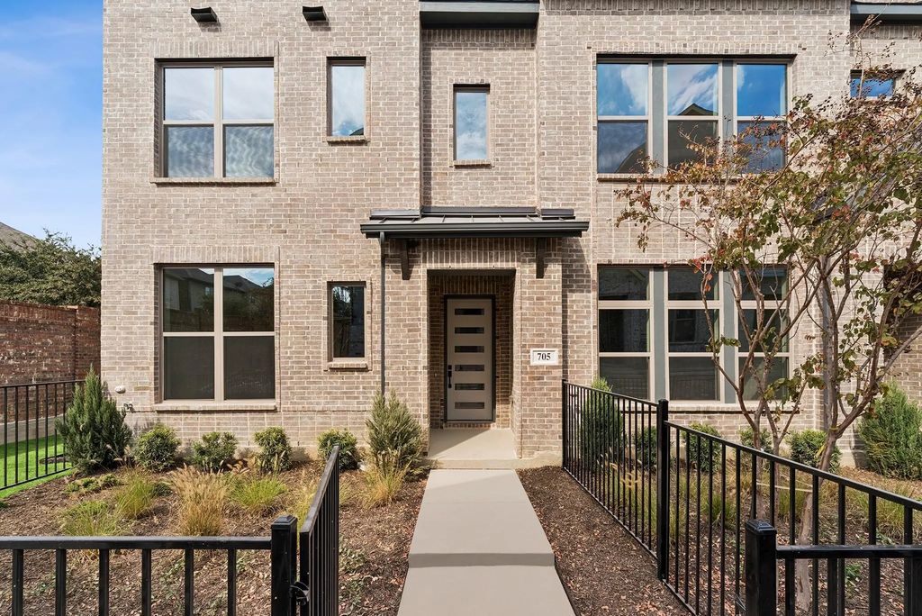 4839 Fuller Court 705, Irving