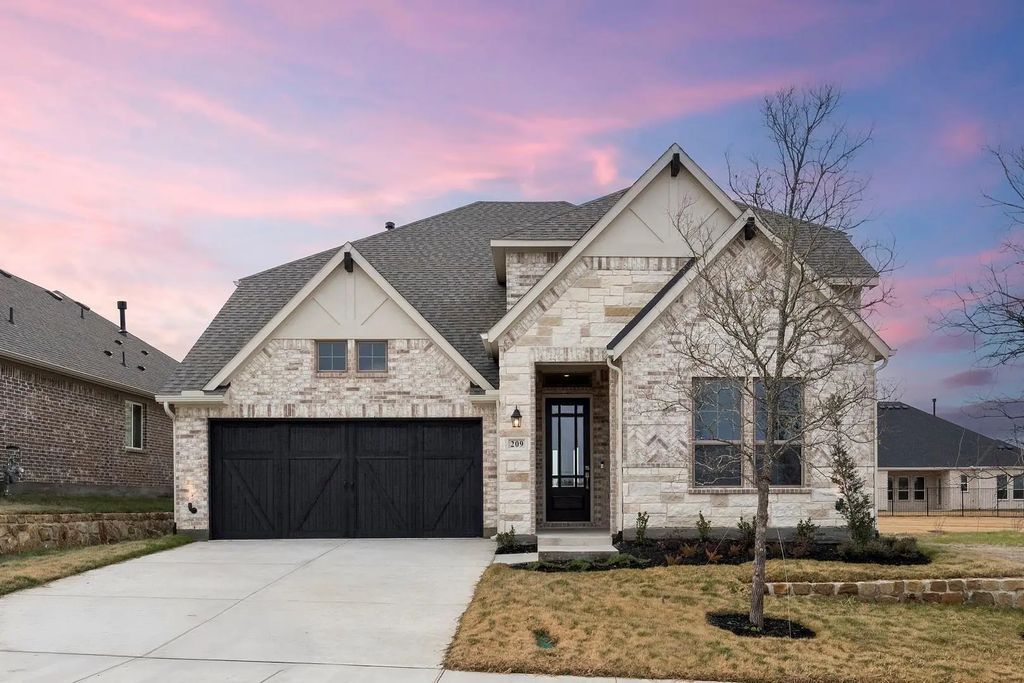 209 Evenstar Lane, Rockwall