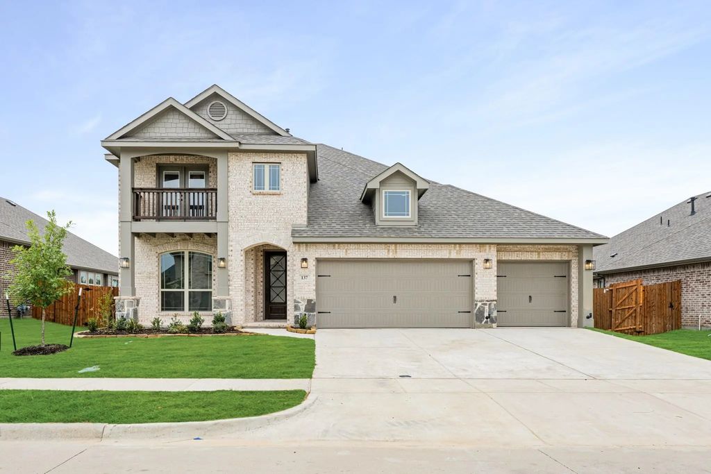 137 Claywood Drive, Glenn Heights