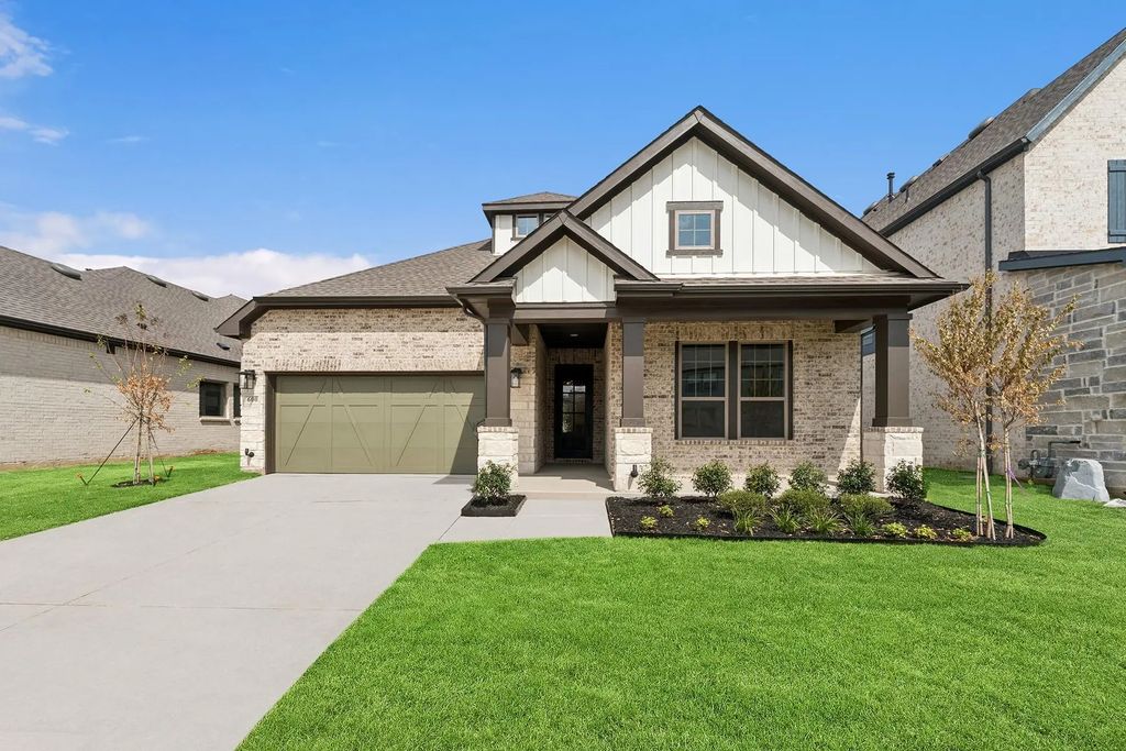 600 Long Trail, Mansfield