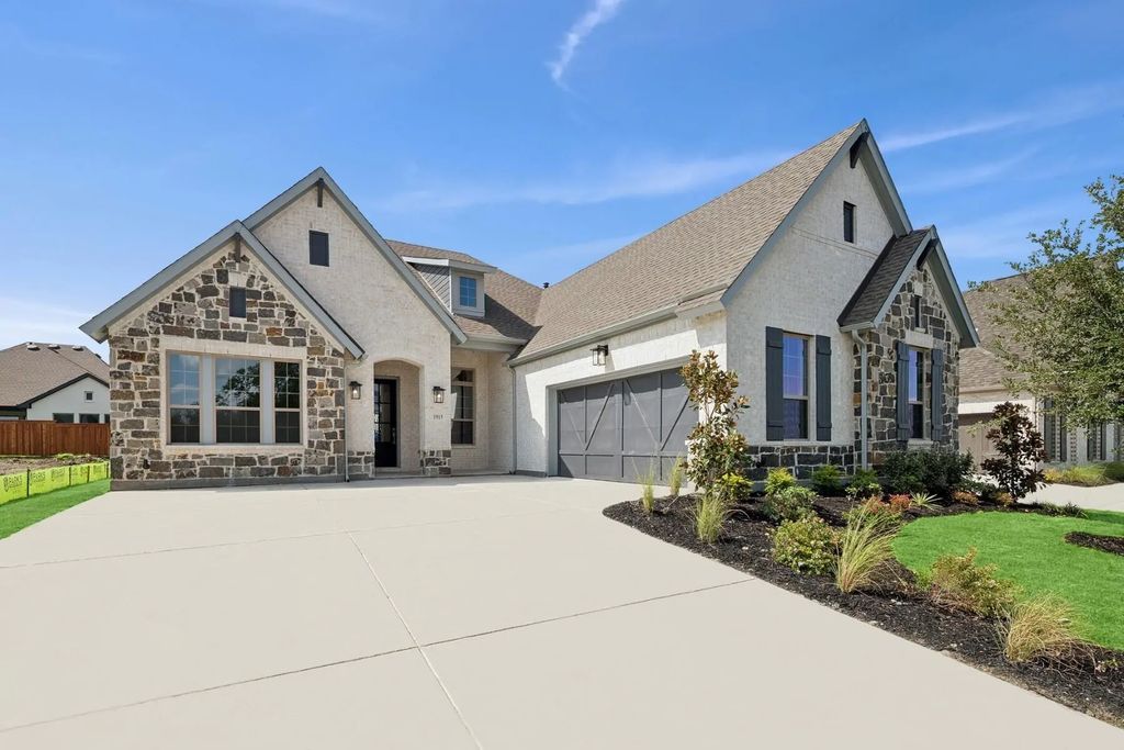 1915 Grand Avenue, Rockwall