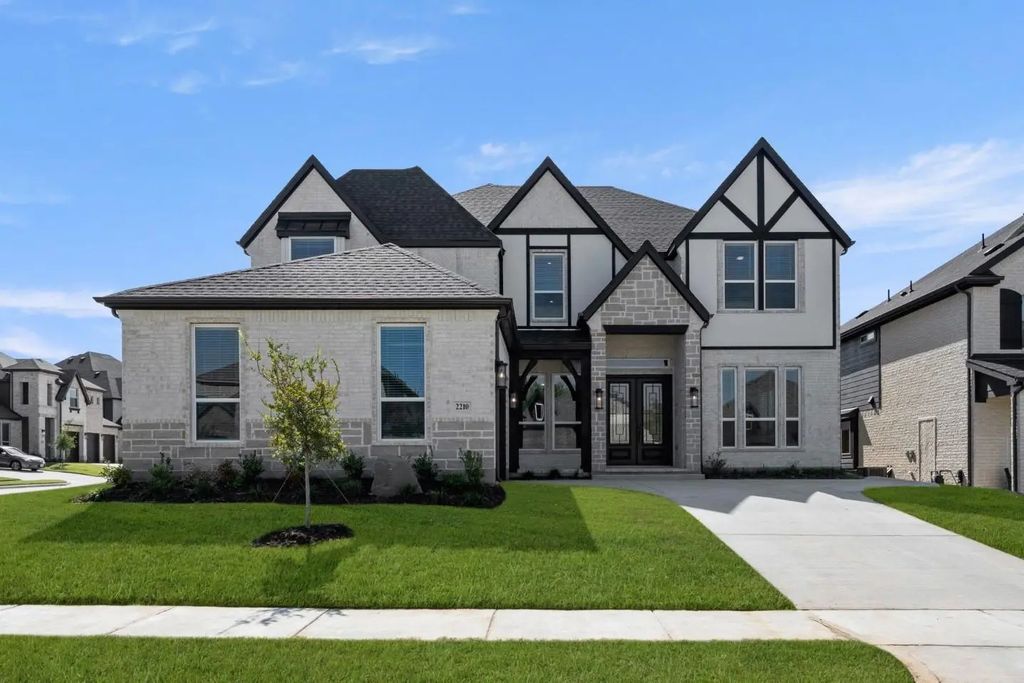 2210 Pelican, Mansfield