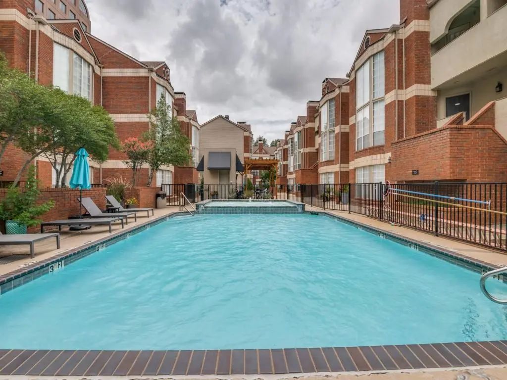 3100 Cole 118, Dallas