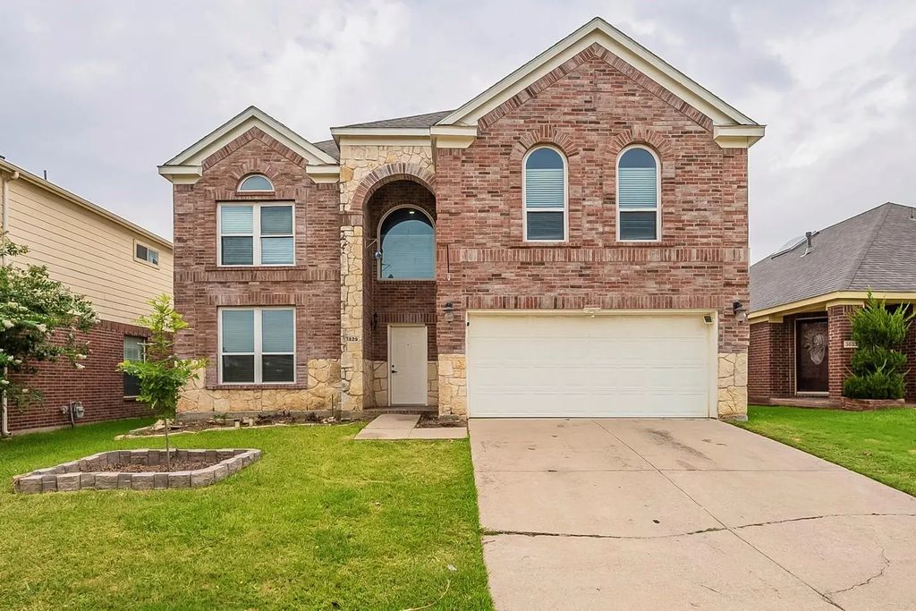 3829 Aldersyde Drive, Fort Worth
