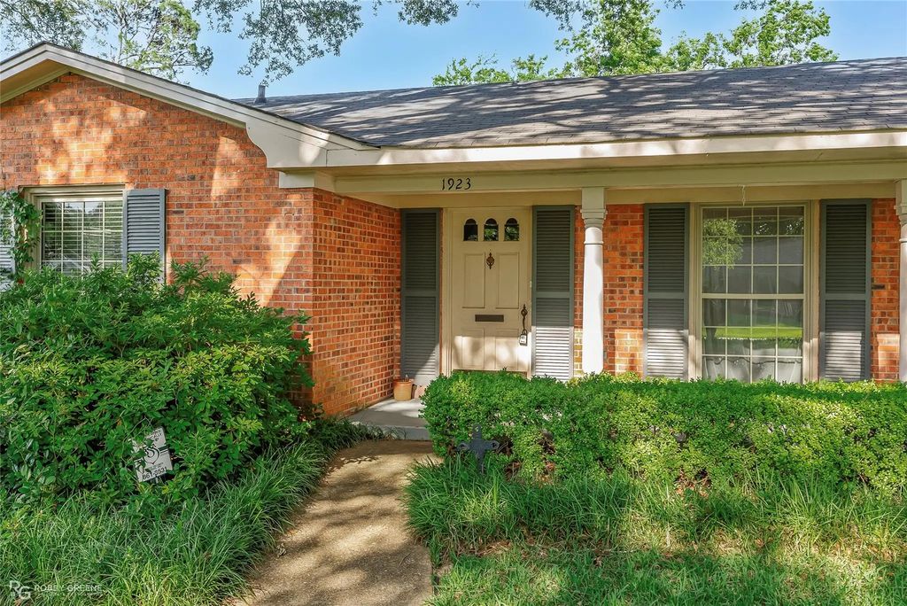 1923 Bermuda Street, Shreveport