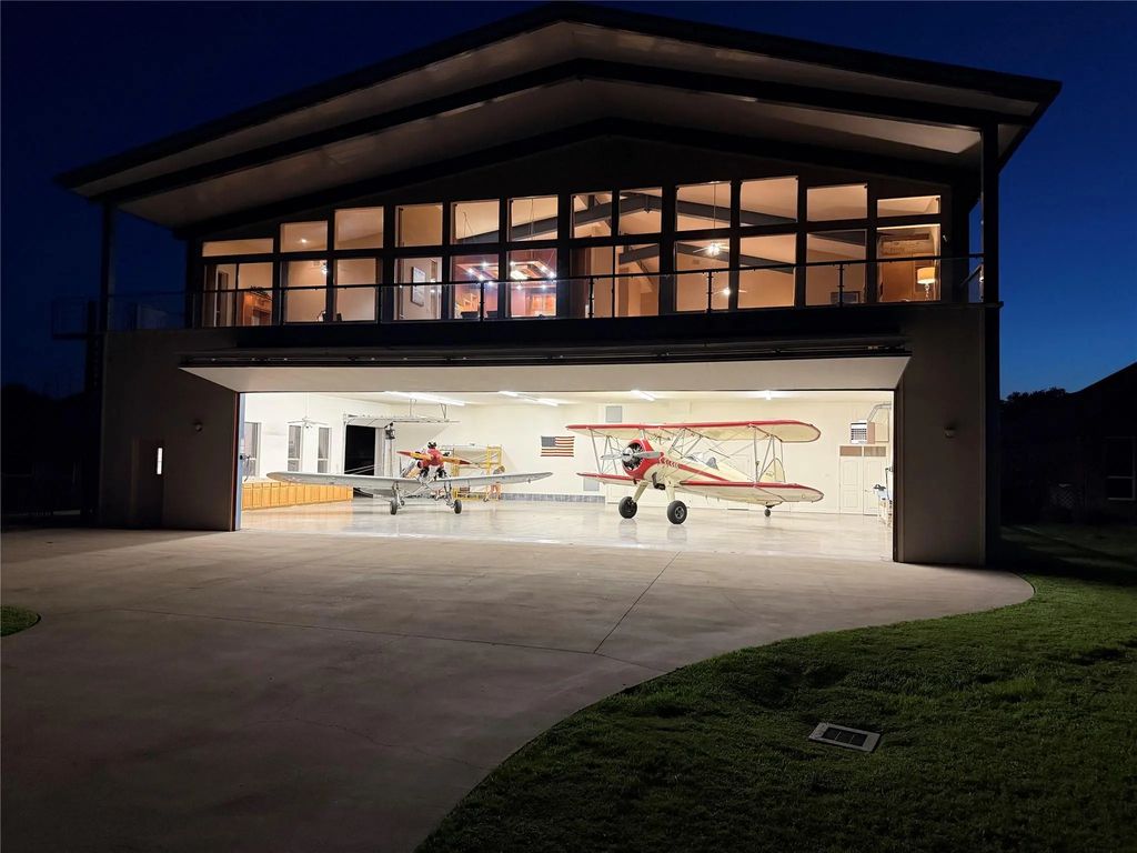 9029 Bellechase Road, Granbury