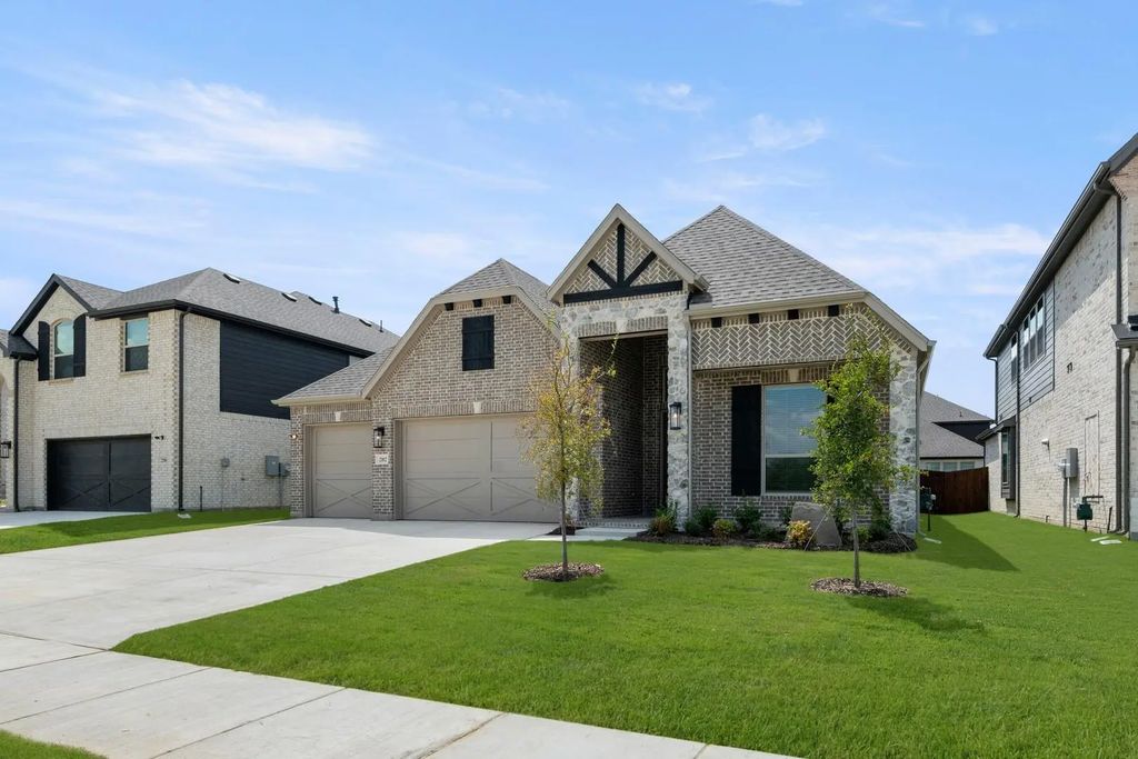 2102 Pelican Drive, Mansfield