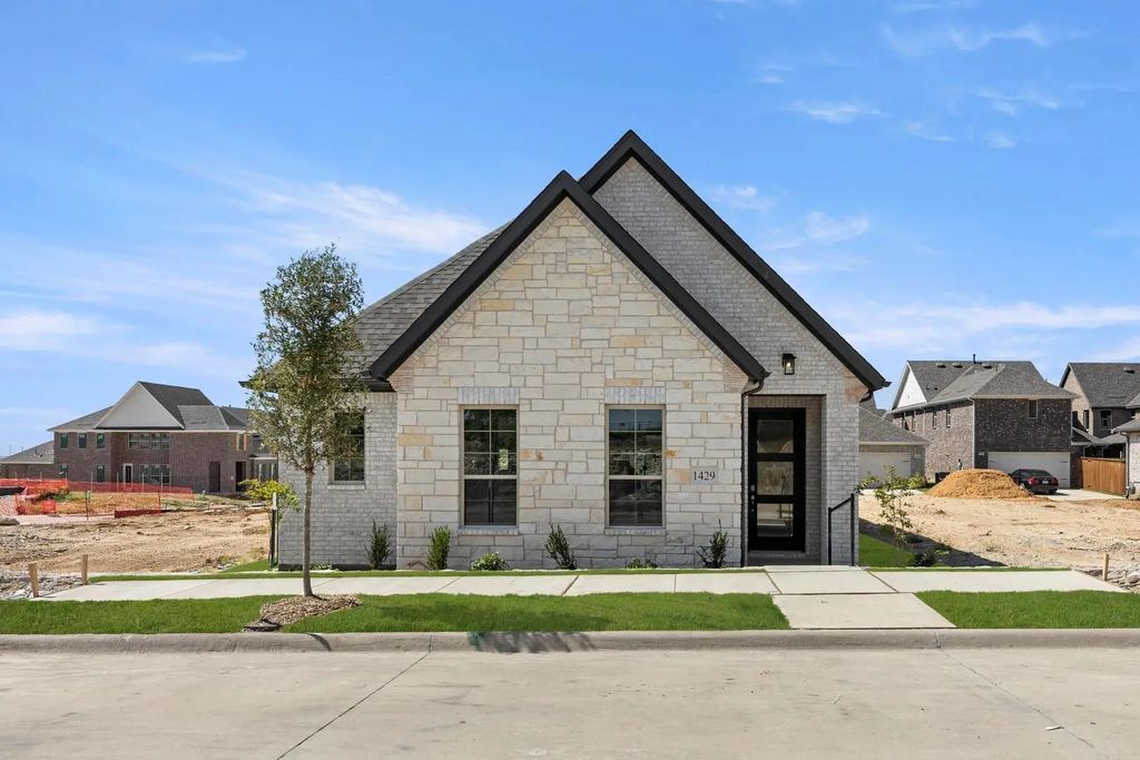 1429 Tipperary Drive, Celina