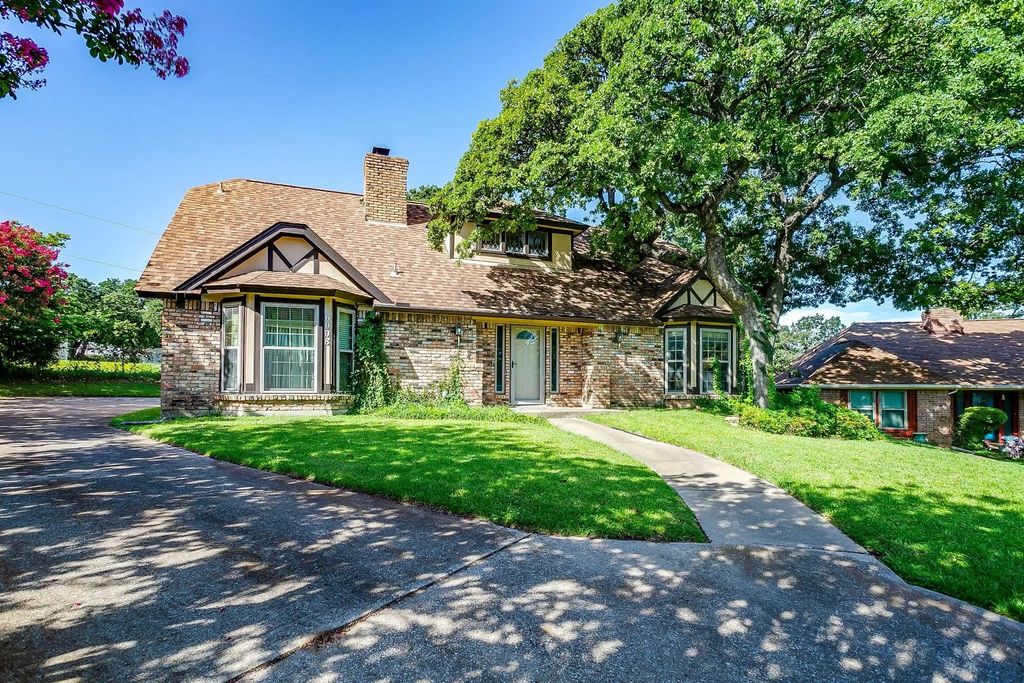 6008 Cloudridge Court, Arlington