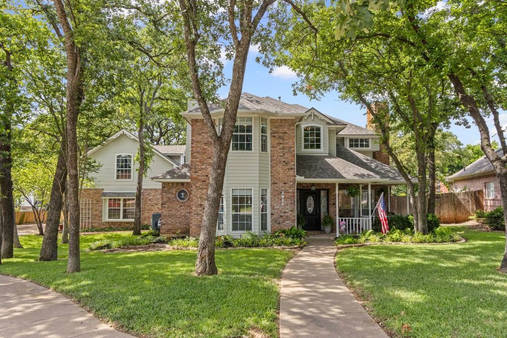 3826 Shady Meadow Drive, Grapevine