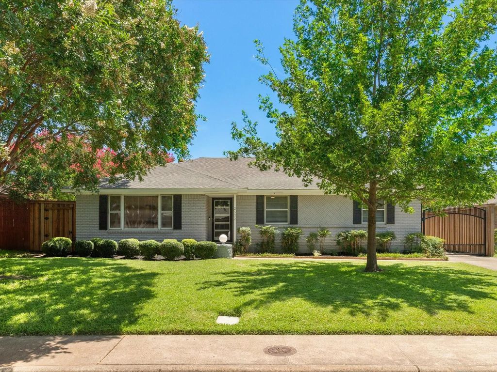 2532 Lazydale Drive, Dallas