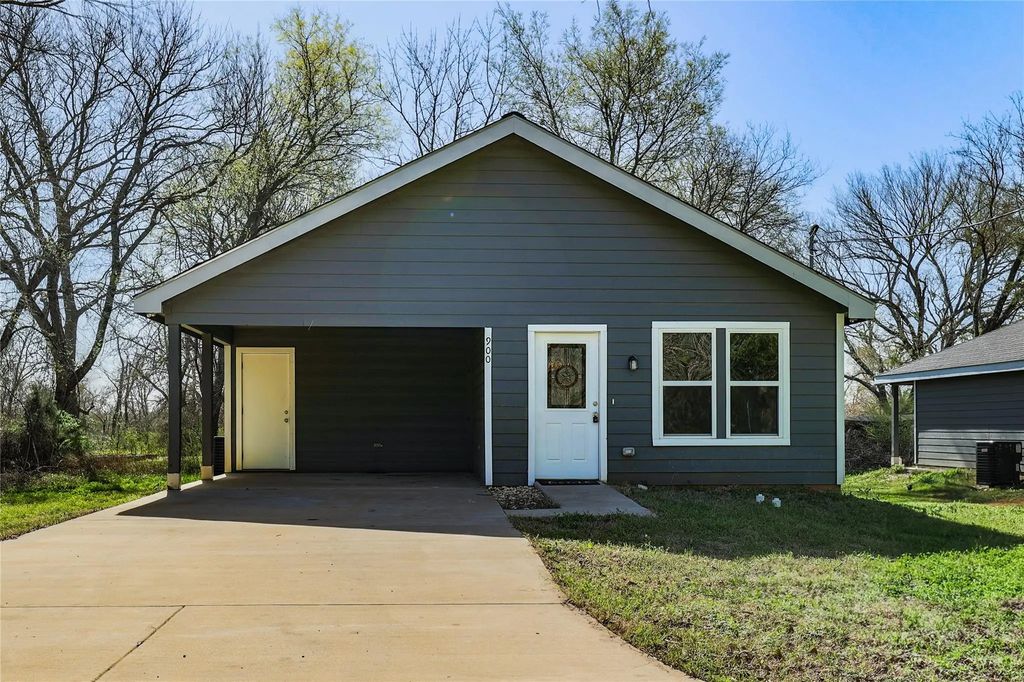 900 Cedar Street, Commerce