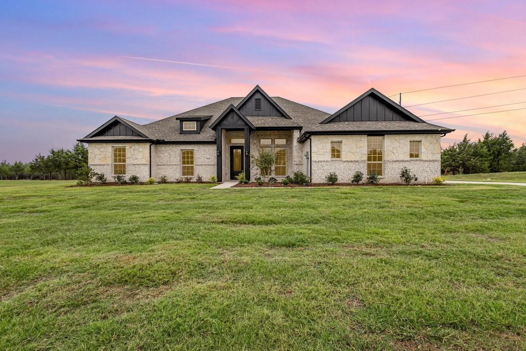 7030 Champion Road, Midlothian