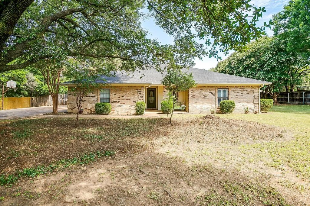 418 Country Meadow Drive, Mansfield