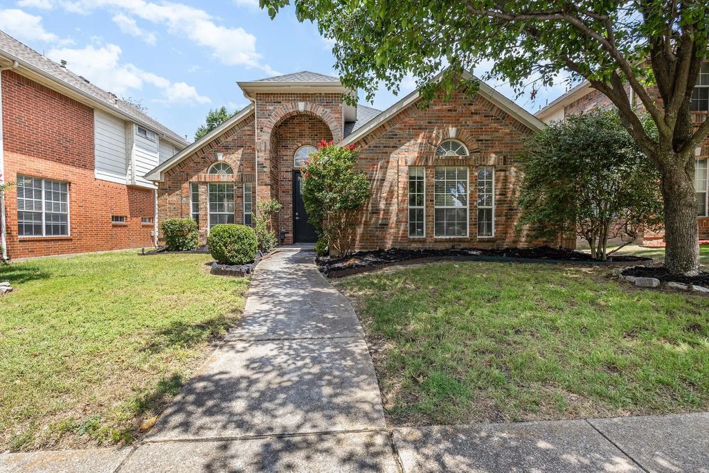 2704 Aspen Drive, McKinney