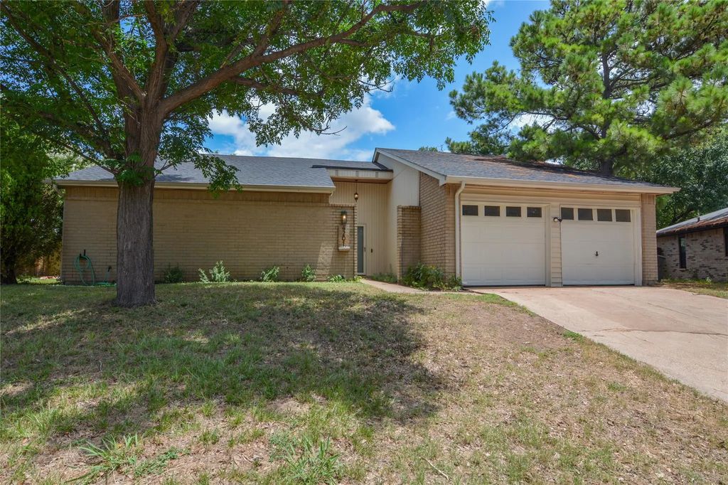 4201 Amherst Lane, Grand Prairie