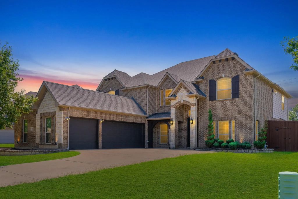 932 E Danbury Drive, DeSoto