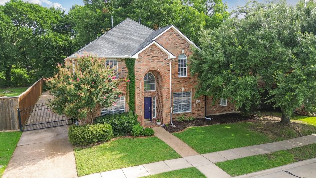 8713 Lakeside Drive, Rowlett